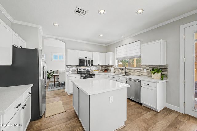 9037 W Quail Avenue, Peoria, AZ 85382