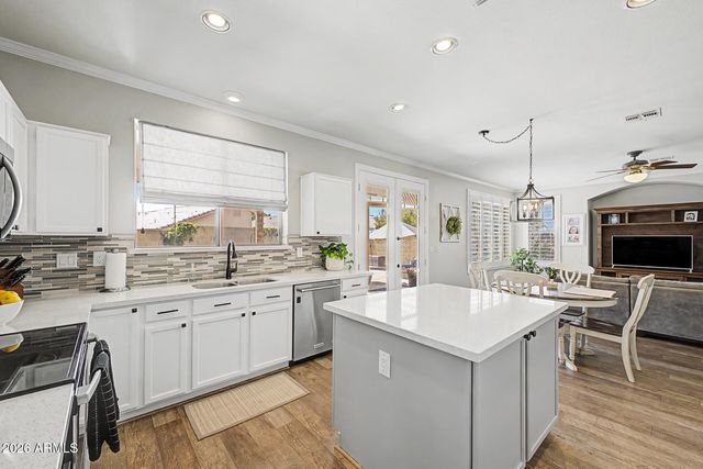 9037 W Quail Avenue, Peoria, AZ 85382