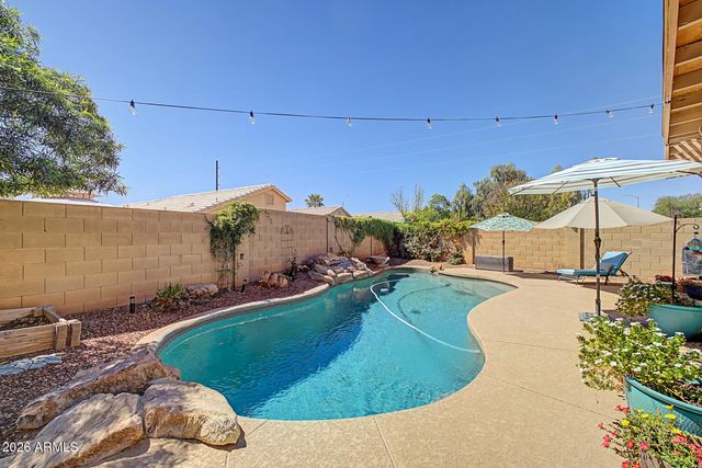 9037 W Quail Avenue, Peoria, AZ 85382
