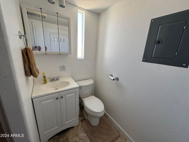 1357 S Kiowa Circle 357, Apache Junction, AZ 85120