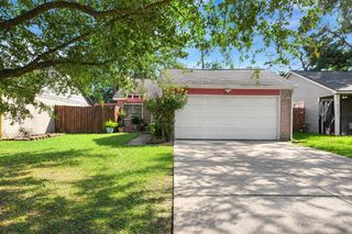 8642 Flower Path Street, Houston, TX 77044