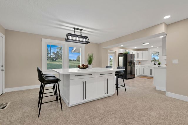 459 Lakeshore Drive E, Hebron, OH 43025