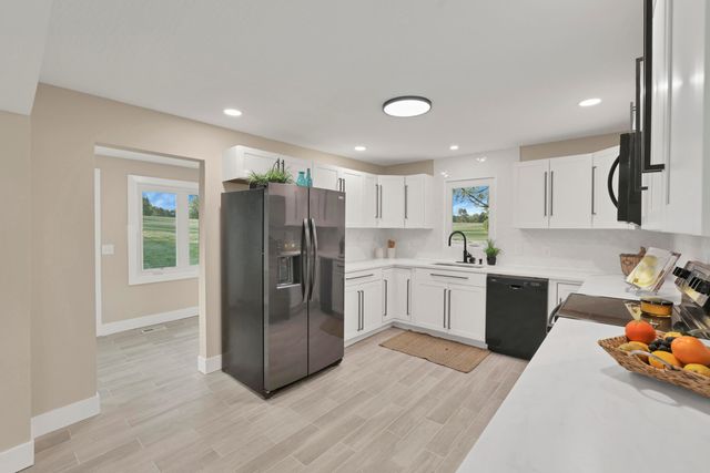 459 Lakeshore Drive E, Hebron, OH 43025