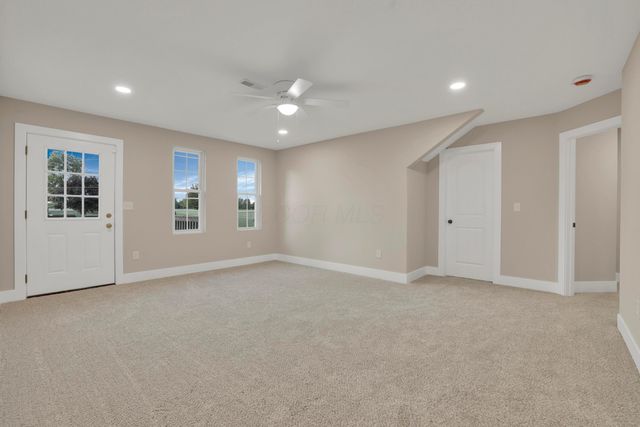 459 Lakeshore Drive E, Hebron, OH 43025