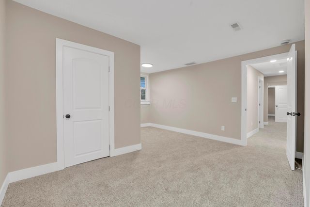 459 Lakeshore Drive E, Hebron, OH 43025
