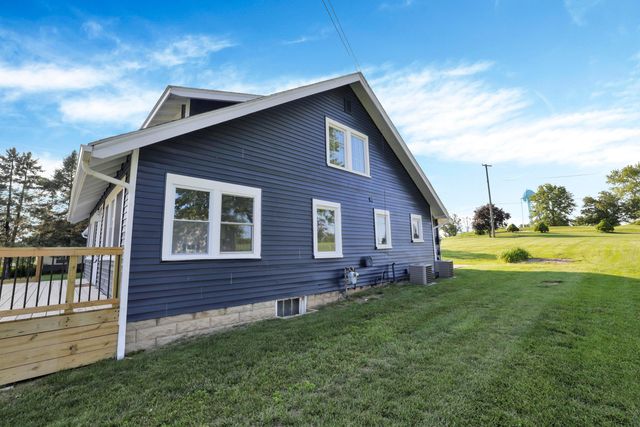 459 Lakeshore Drive E, Hebron, OH 43025