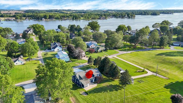 459 Lakeshore Drive E, Hebron, OH 43025