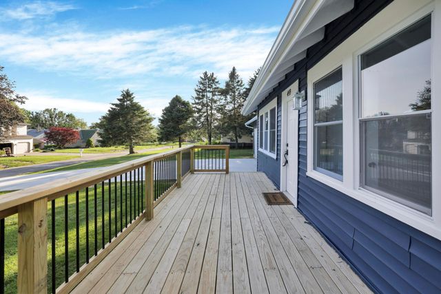459 Lakeshore Drive E, Hebron, OH 43025