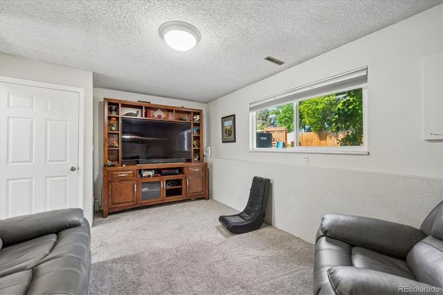 5651 S Parfet Street, Littleton, CO 80127