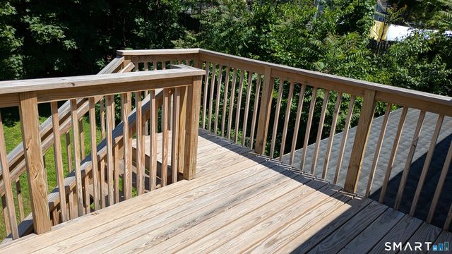 657 Naugatuck Avenue 2nd floor, Milford, CT 06461