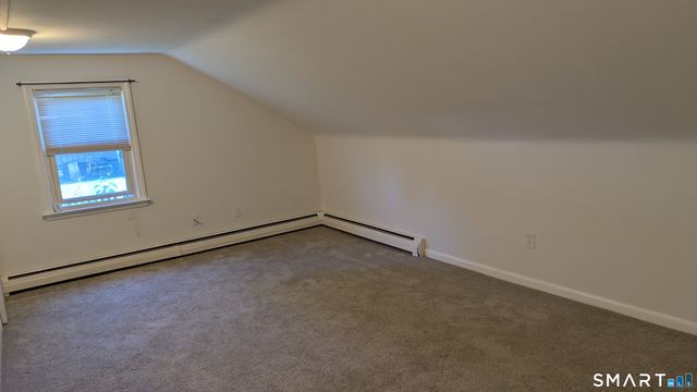 657 Naugatuck Avenue 2nd floor, Milford, CT 06461
