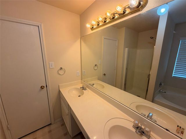 8604 Stetson Drive, Fort Worth, TX 76244