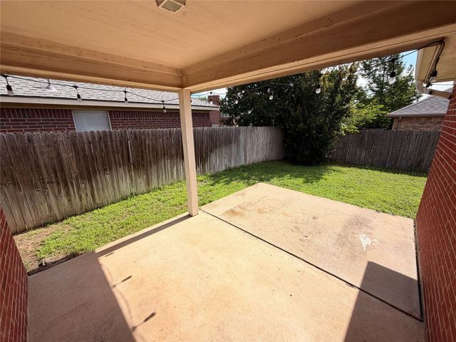 8604 Stetson Drive, Fort Worth, TX 76244