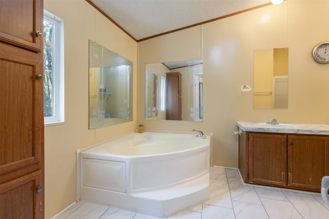 234 W Acres Road, Mabank, TX 75156