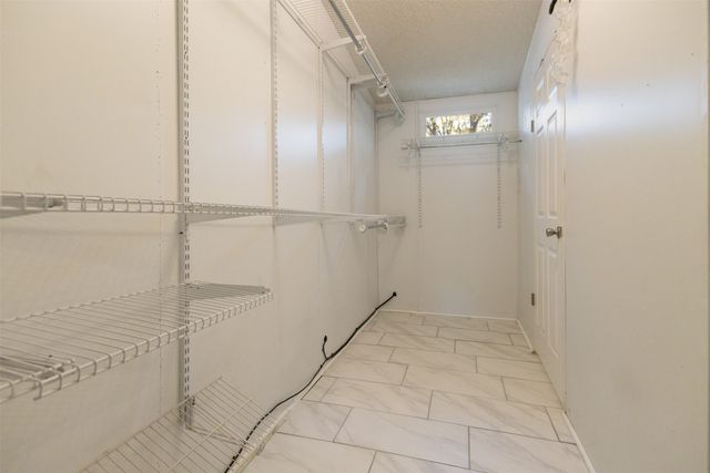 234 W Acres Road, Mabank, TX 75156