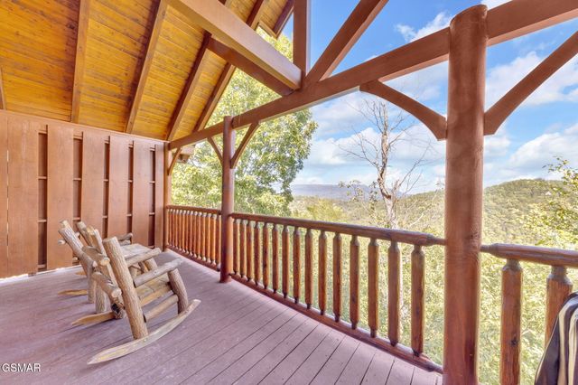 2835 White Oak Ridge Lane, Sevierville, TN 37862