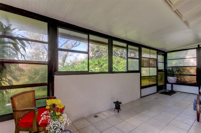 9537 86TH AVENUE 9537, Seminole, FL 33777