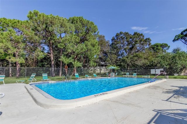 9537 86TH AVENUE 9537, Seminole, FL 33777