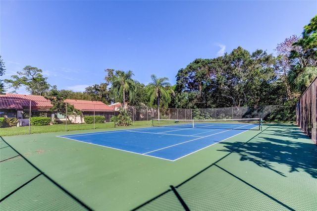 9537 86TH AVENUE 9537, Seminole, FL 33777