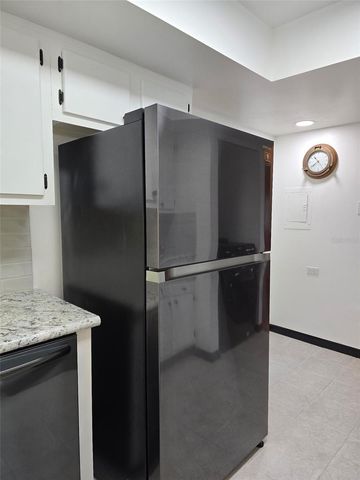 9537 86TH AVENUE 9537, Seminole, FL 33777