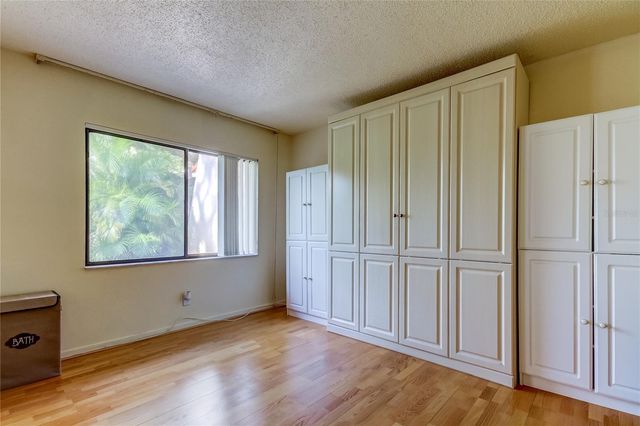 9537 86TH AVENUE 9537, Seminole, FL 33777