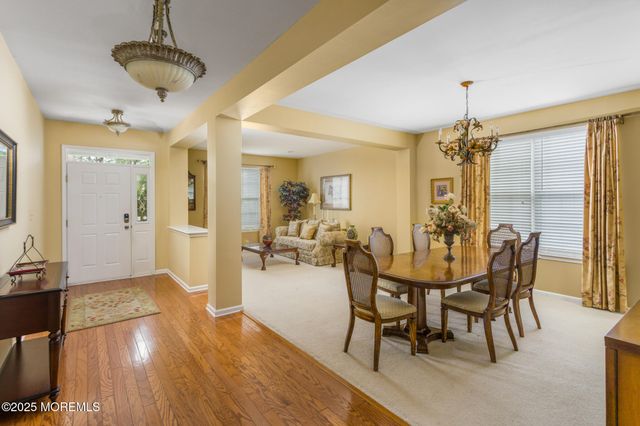 4 Portchester Drive, Jackson, NJ 08527