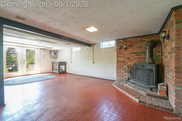 29225 Grove Street, Livonia, MI 48154