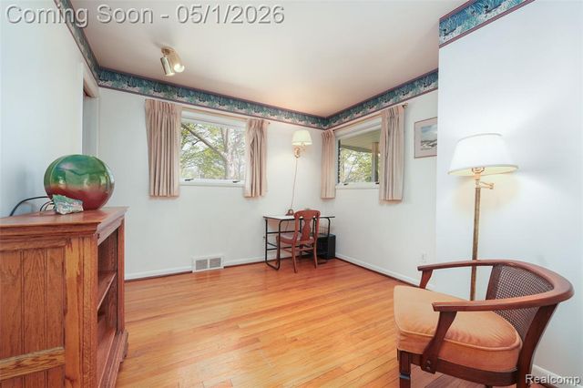29225 Grove Street, Livonia, MI 48154