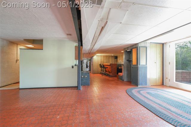 29225 Grove Street, Livonia, MI 48154