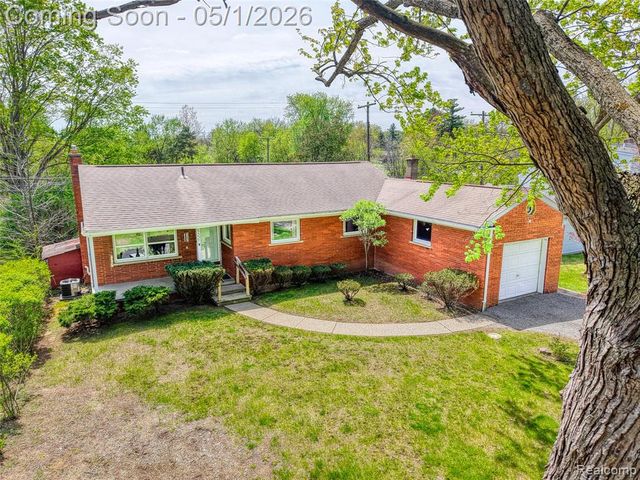 29225 Grove Street, Livonia, MI 48154