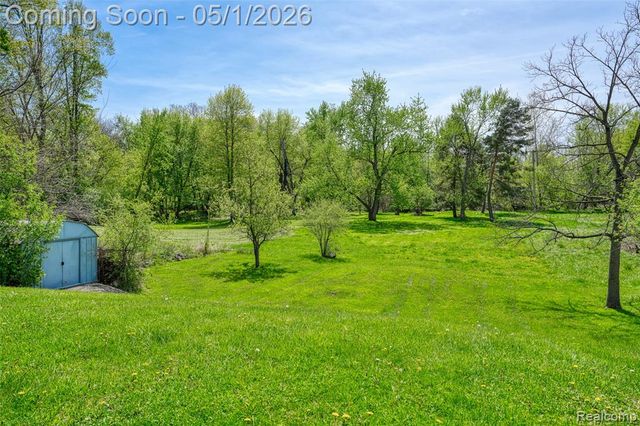 29225 Grove Street, Livonia, MI 48154