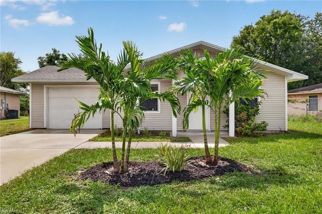 3656 Suntrust DR, Fort Myers, FL 33916