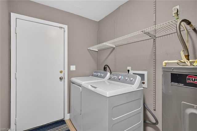 3656 Suntrust DR, Fort Myers, FL 33916