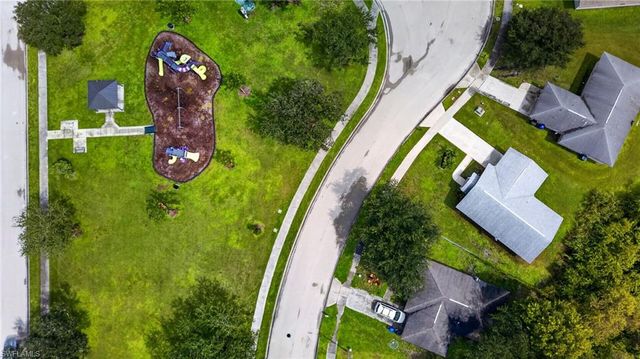 3656 Suntrust DR, Fort Myers, FL 33916