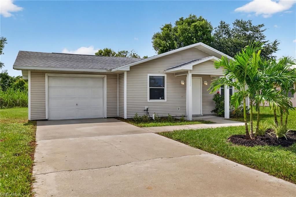 3656 Suntrust DR, Fort Myers, FL 33916
