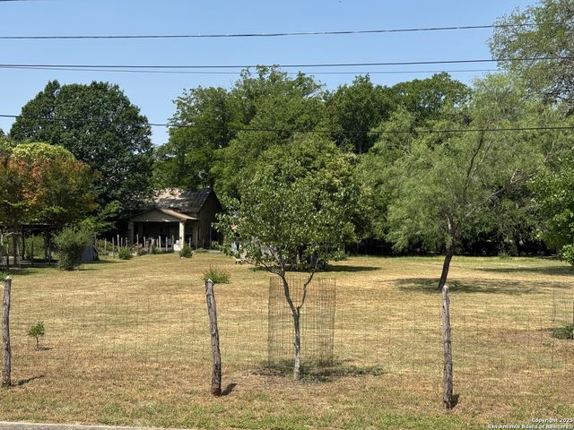 112 Mesquite Street, Boerne, TX 78006