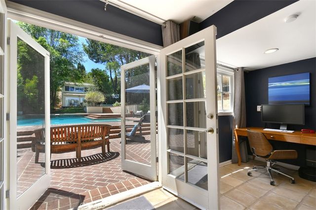 4237 Ellenita, Tarzana, CA 91356