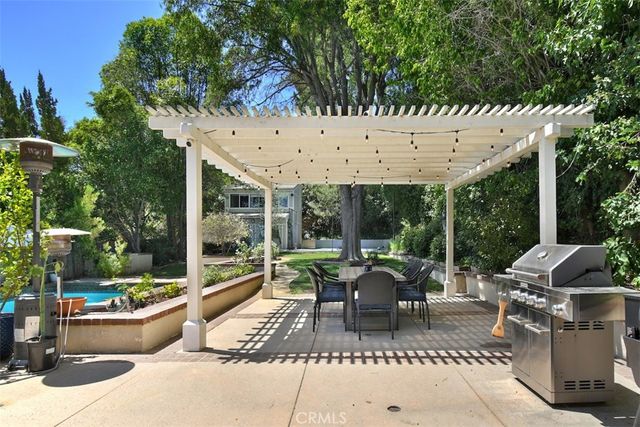 4237 Ellenita, Tarzana, CA 91356