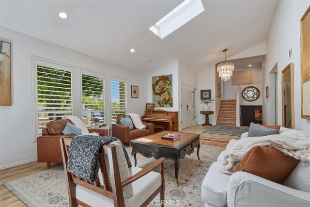 4237 Ellenita, Tarzana, CA 91356