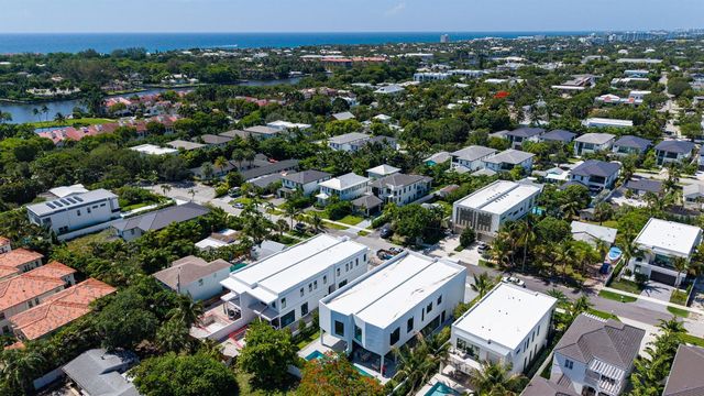723 Lake Avenue N, Delray Beach, FL 33483