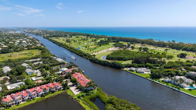723 Lake Avenue N, Delray Beach, FL 33483