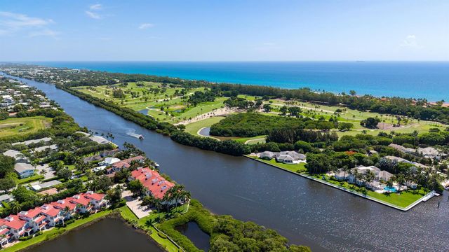 723 Lake Avenue N, Delray Beach, FL 33483