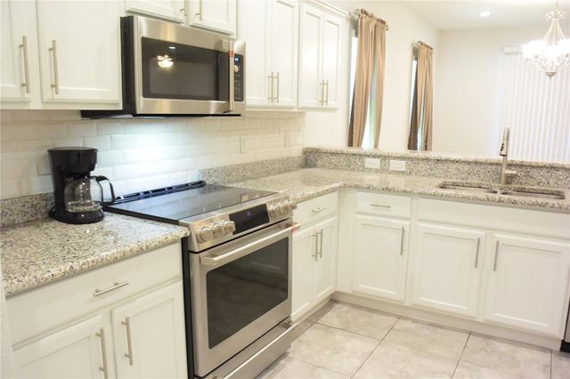 1213 GRANTHAM DRIVE, Sarasota, FL 34234