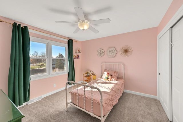 4213 W Madison BOULEVARD, Franklin, WI 53132