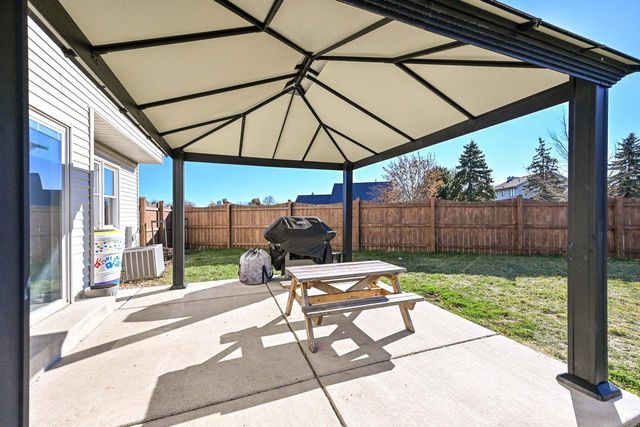 4213 W Madison BOULEVARD, Franklin, WI 53132