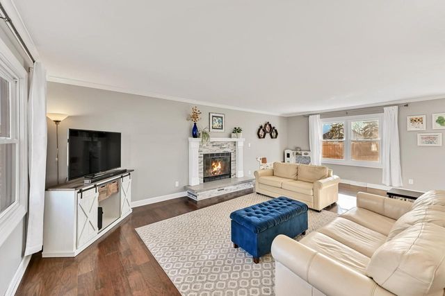 4213 W Madison BOULEVARD, Franklin, WI 53132