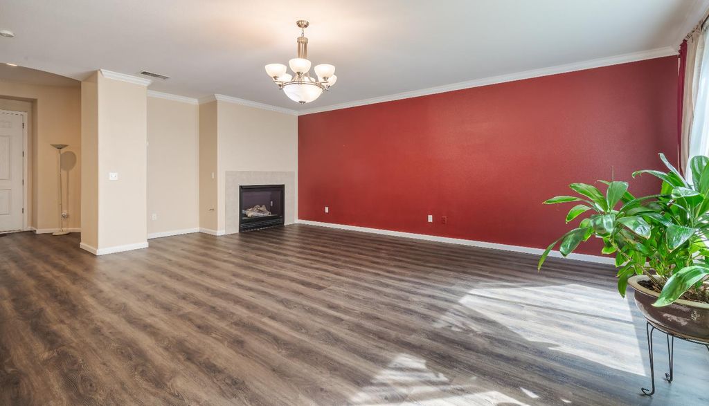 Image 15 of property listing at 2222 Carson Avenue, Clovis, CA 93611