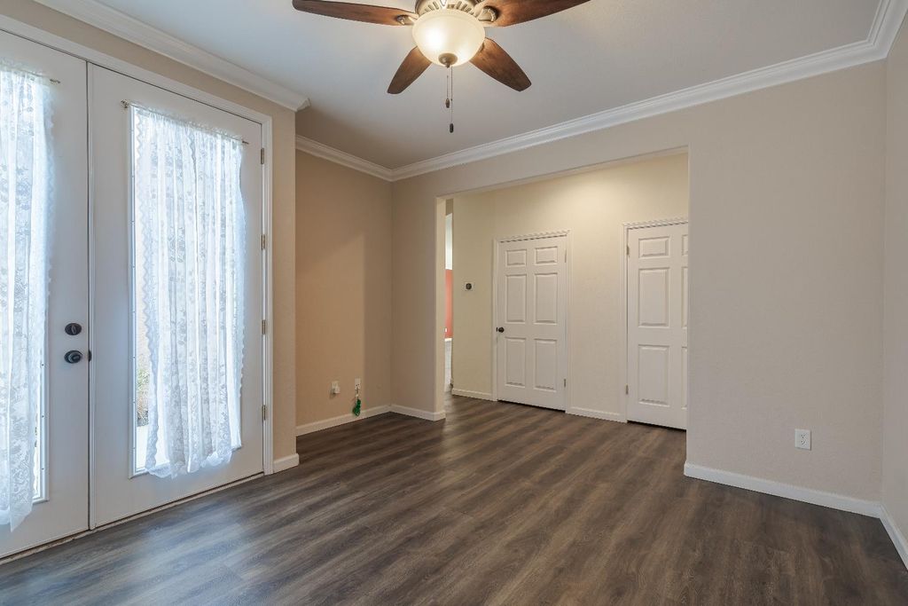 Image 18 of property listing at 2222 Carson Avenue, Clovis, CA 93611