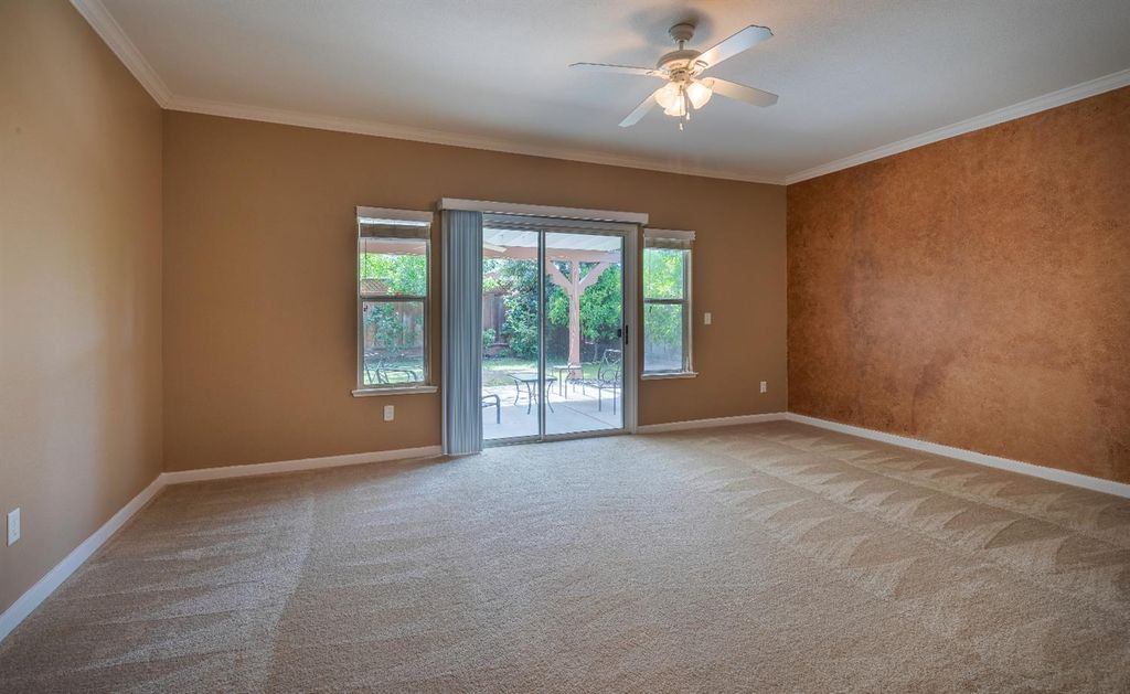 Image 22 of property listing at 2222 Carson Avenue, Clovis, CA 93611