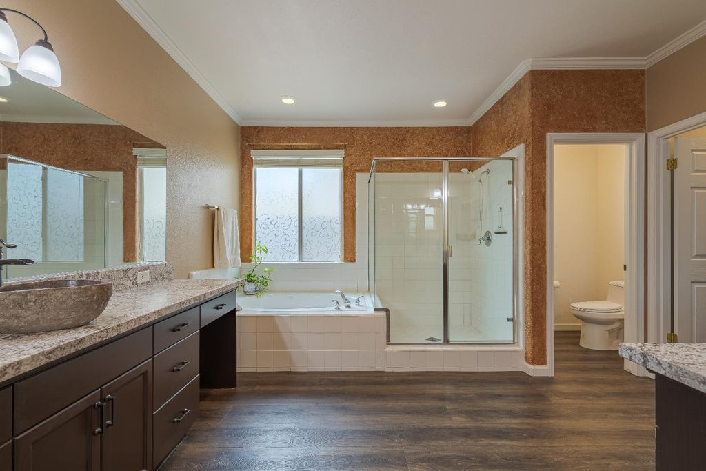 Image 25 of property listing at 2222 Carson Avenue, Clovis, CA 93611